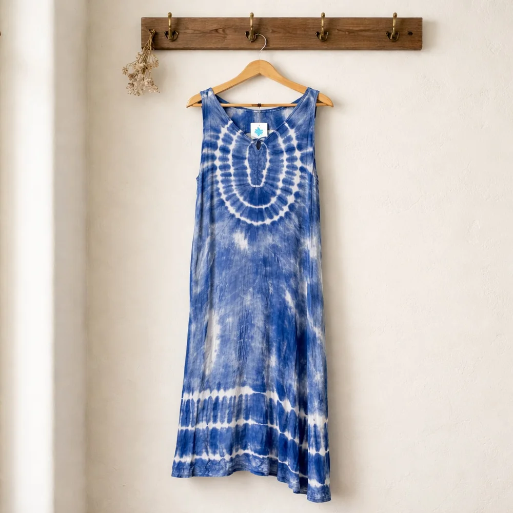 0163 NWT Tie Dye Maxie dress in blue and white. Size M/L - Picture 2 of 11